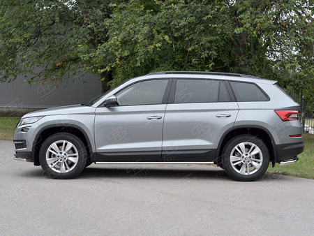 Пороги труба d42 вариант 1 RUSSTAL Skoda Kodiaq (2017-2021) SKKT-0027751