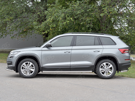 Пороги труба d63 вариант 1 RUSSTAL Skoda Kodiaq (2017-2021) SKKT-0027761