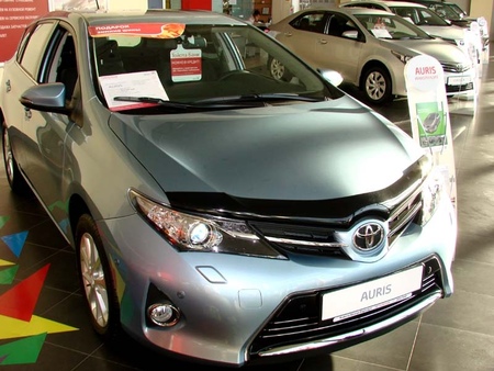 Дефлектор капота SIM для Toyota Auris (2012-2017)  STOAUR1212