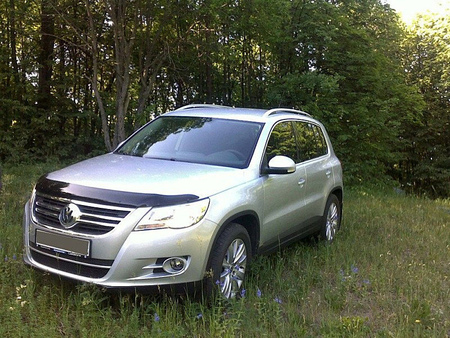 Дефлектор капота SIM для Volkswagen Tiguan (2007-2017)  SVOTIG0812