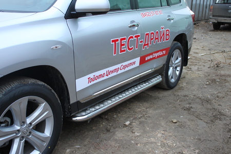 Защита порогов d57 с листом Toyota Highlander (2010-2014) THI011