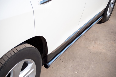 Пороги труба d63 вариант 2 RUSSTAL Toyota Highlander (2010-2013) THT-0007372