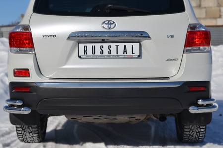 Защита заднего бампера уголки d63х42 RUSSTAL Toyota Highlander (2010-2013) THZ-001258