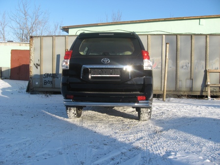Защита заднего бампера d76+d42 двойная Toyota Land Cruiser Prado (2010-2014) TOP019