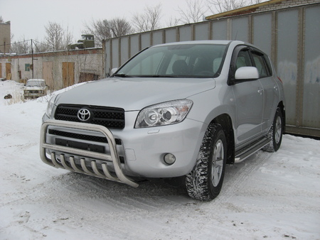 Кенгурятник d57 низкий c защитой картера Toyota RAV4 (2006-2009) TR4003