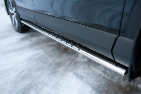 Пороги труба d75х42 овал с проступью RUSSTAL Toyota RAV4 (2015-2019) TR4O-002198