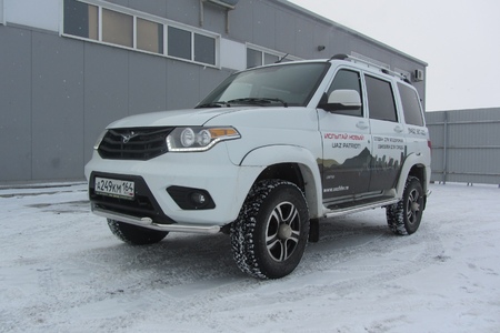 Защита переднего бампера d57+d57 двойная UAZ Патриот (2014-2021) UP14-003