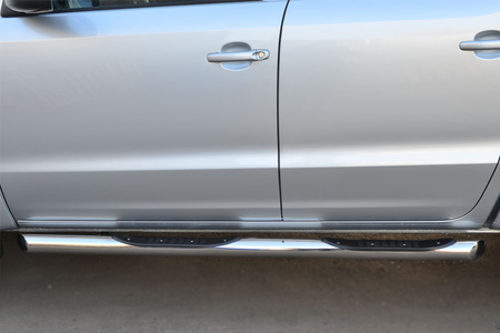 Пороги труба d76 с накладкой вариант 1 RUSSTAL Volkswagen Amarok (2009-2015) VAKT-0015631