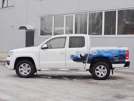 Пороги труба d76 с накладкой вариант 1 RUSSTAL Volkswagen Amarok (2016-2023) VAMT-0025401