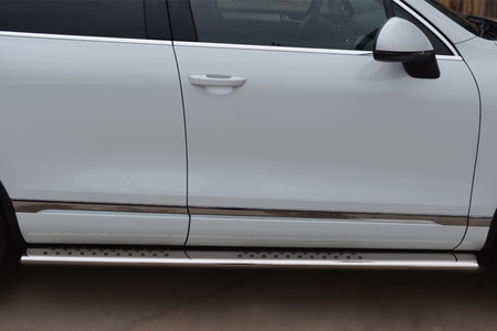 Пороги труба d120х60 с проступью RUSSTAL Volkswagen Touareg (2010-2013) VTT-001072