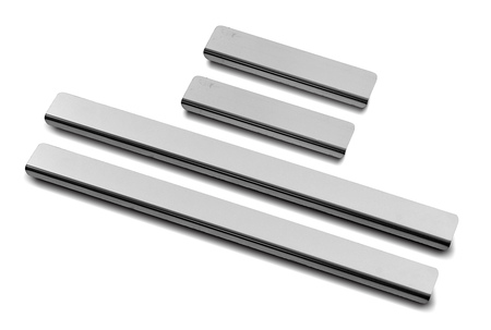 Накладки на пороги зеркальные RUSSTAL для Volkswagen Tiguan (2017-2024) VWTIG17-01