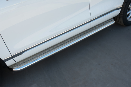 Пороги труба d63 с листом (лист алюминий,профиль нержавеющий) вариант 1 RUSSTAL Volkswagen Touareg (2014-2019) VWTL-0021321