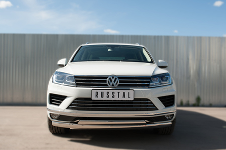 Защита переднего бампера d75х42 дуга d75х42 дуга RUSSTAL Volkswagen Touareg (2014-2019) VWTZ-002127