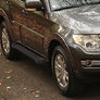 Пороги алюминиевые Black new Mitsubishi Pajero IV (2006-2024)