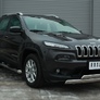 Пороги труба d76 с накладкой вариант 1 RUSSTAL Jeep Cherokee (2014-2018)