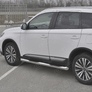 Пороги труба d76 с накладкой вариант 1 RUSSTAL Mitsubishi Outlander (2018-2023)