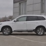 Пороги труба d76 с накладкой вариант 3 RUSSTAL Mitsubishi Outlander (2018-2023)