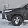 Защита переднего бампера d63 секции RUSSTAL Toyota Fortuner (2017-2021)