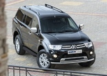 Пороги алюминиевые Black Mitsubishi Pajero Sport  (2008-2016)