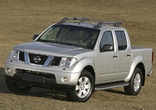 Пороги алюминиевые Premium Nissan Navara (2005-2015)