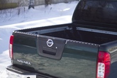 Накладка на задний откидной борт со скотчем Nissan Navara (2005-2015)