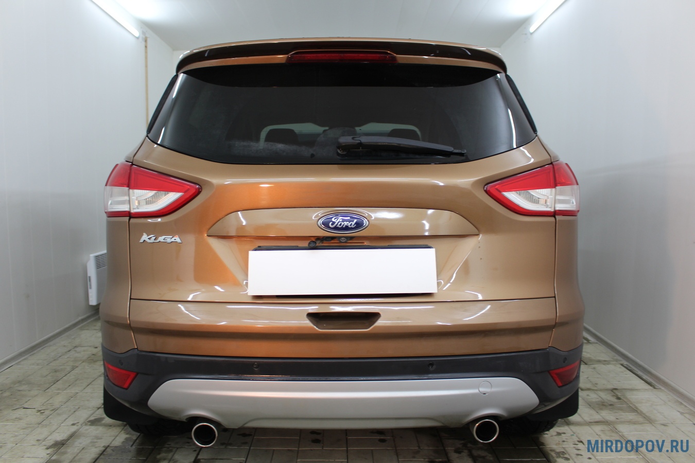 Установка камеры заднего вида в Ford Kuga (Форд Куга)