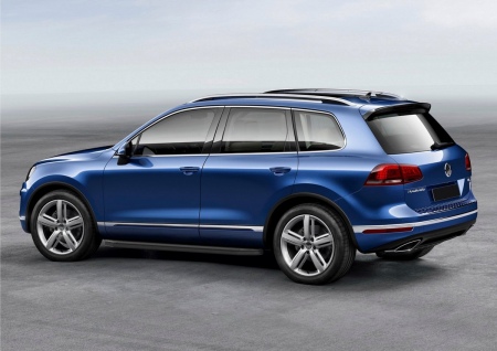 Пороги алюминиевые Black Volkswagen  Touareg / Touareg, R-Line (2010-2014) A193ALB.5801.4