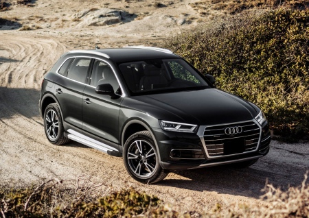 Пороги алюминиевые Silver new Audi Q5 (2017-2020) F193AL.0302.2