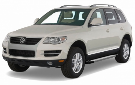 Пороги алюминиевые Silver для Volkswagen Touareg без пневмо подвески (2002-2010) F193AL.5809.1