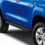 Пороги алюминиевые Black Toyota Hilux (2015-2025)