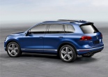 Пороги алюминиевые Black Volkswagen  Touareg / Touareg, R-Line (2010-2014)
