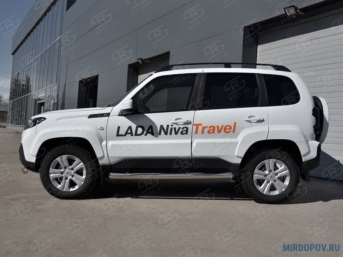 Пороги труба d76 с накладкой вариант 1 RUSSTAL для Lada Niva Travel  (2020-2024) № LNTT-0035611 - купить по лучшей цене на mirdopov.ru