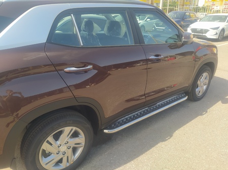 Пороги с накладным листом UKO для Hyundai Creta (2021-2025) HYC.21.41