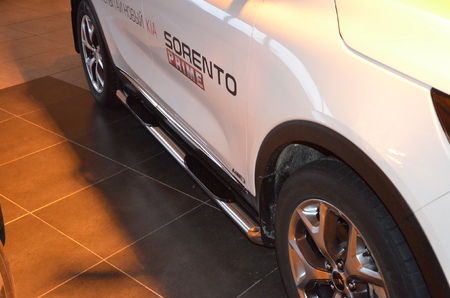 Пороги труба с проступью UKO для Kia Sorento Prime (2015-2018) KSR.15.93