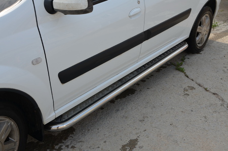 Пороги с накладным листом UKO для Lada Largus (2012-2021) LL.12.41