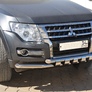 Защита переднего бампера двойная с декором UKO для Mitsubishi Pajero IV (2006-2018)