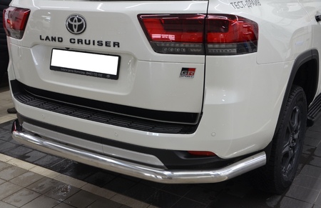 Защита заднего бампера угловая большая UKO для Toyota Land Cruiser 300 GR Sport Комфорт+ (2021-2025) TLCGRS300.21.22