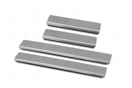 Накладки на пороги зеркальные RUSSTAL для Renault Duster (2021-2024) RND21-01