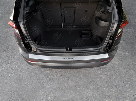 Накладка на задний бампер шлифованная с надписью RUSSTAL для Skoda Karoq (2020-2025) SKKN-003451