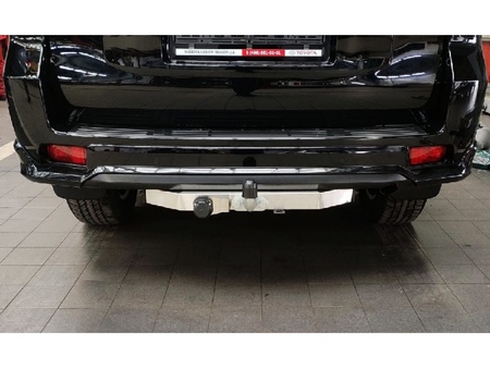 Фаркоп с надписью и шаром F ТСС для Toyota Land Cruiser Prado Black Onyx (2020-2024) TCU00251