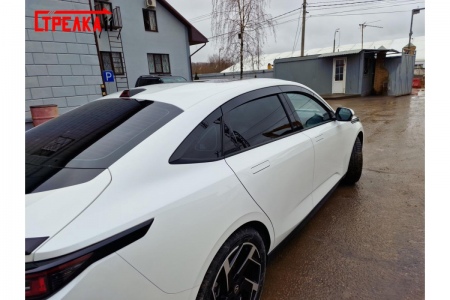 Дефлекторы боковых окон аэродинамические из 6-ти частей Стрелка11 для Changan Lamore (2023-2025) 2D298-6.S11