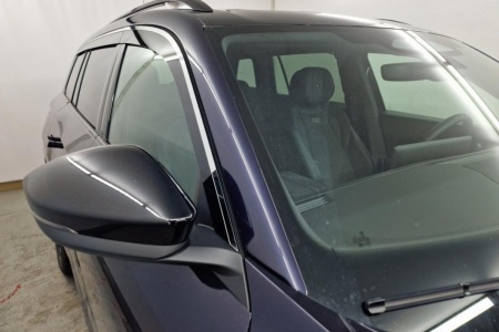 Дефлекторы боковых окон аэродинамические из 6-ти частей с хром молдингом Стрелка11 для Volkswagen Teramont Pro (2025-) 2D423-6C.S11