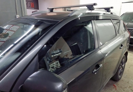 Дефлекторы боковых окон аэродинамические из 6-ти частей Стрелка11 для Kia Ceed универсал (2006-2012) 2D412-6.S11