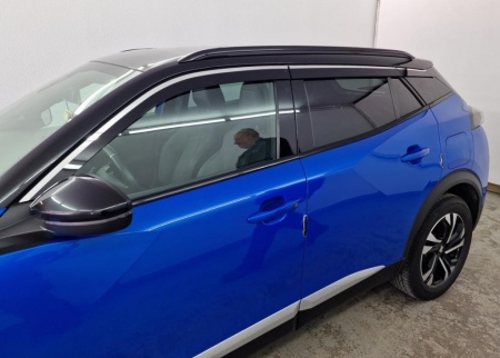 Дефлекторы боковых окон аэродинамические из 6-ти частей с хром молдингом Стрелка11 для Peugeot 2008 (2020-2026) 2D352-6C.S11