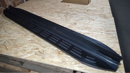 Пороги алюминиевые OEM Style черные для Haval F7 (2024-2026) 89693