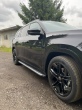 Пороги алюминиевые с пластиковой накладкой карбон серебро ТСС для Volkswagen Teramont X (2023-2026)