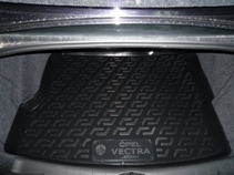 Коврик в багажник (пластиковый) Opel Vectra С седан (2002-2019) 0111020100