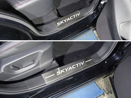 Накладки на пластиковые пороги (лист шлифованный с надписью SKYACTIV) Mazda CX-5 (2015-2016) MAZCX515-38