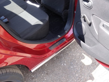 Накладки на пороги (лист зеркальный) Renault Sandero (2018-2024) RENSAN18-01