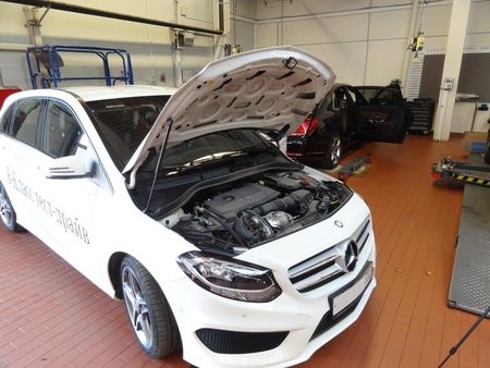 Амортизатор капота (упор) Mercedes-benz B-class (2014-2019) KU-MB-B000-02